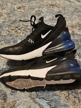 Nike Air Max 270 Boy's Black White with Blue Heel